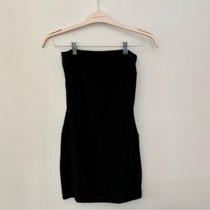 Norma Kamali black strapless dress new with tags. Size S